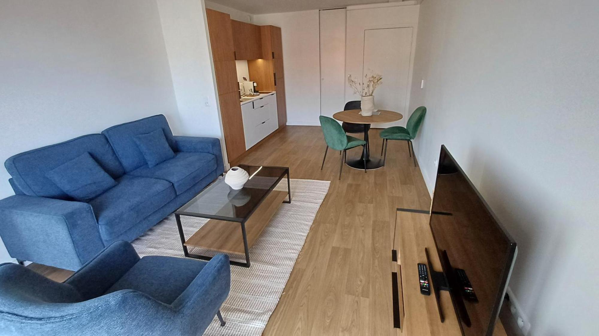 Residence Montana Кламар Екстериор снимка